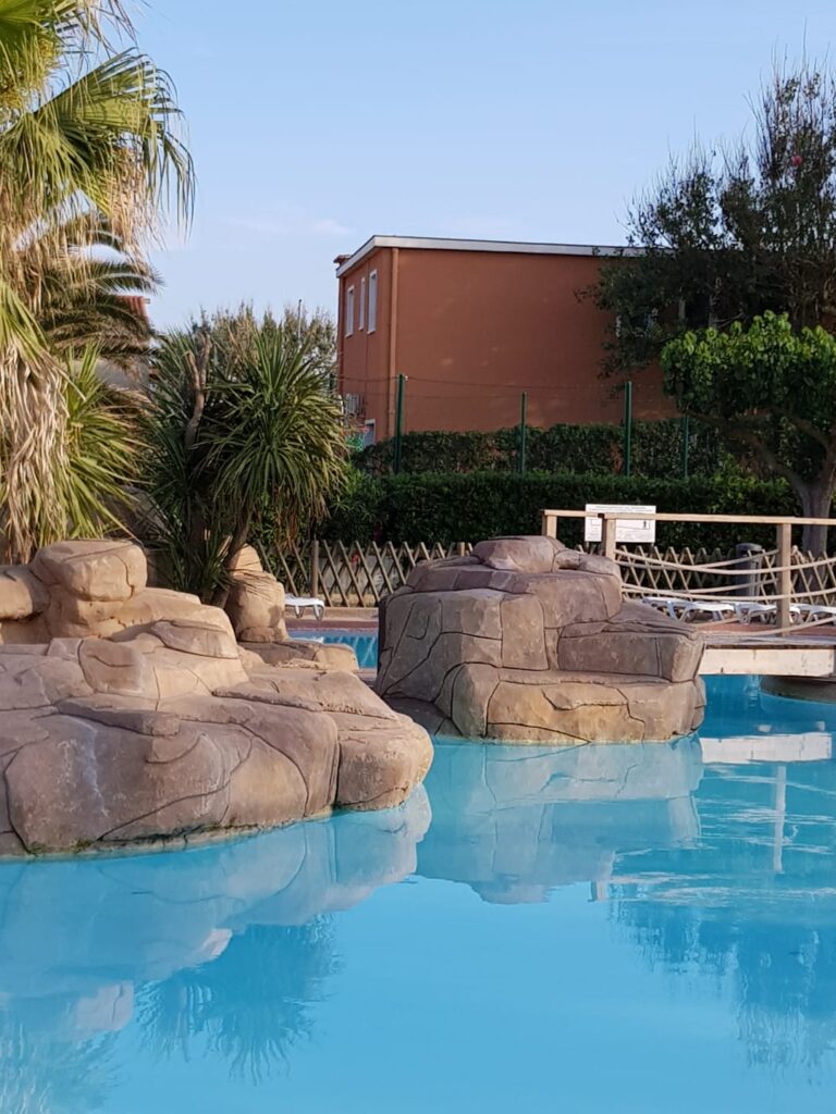 Création d’un décor rocheux pour espace aquatique