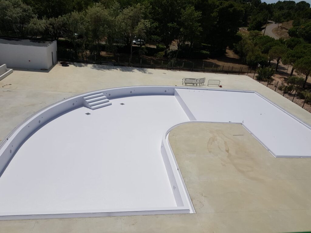 Rénovation complète de bassin avec membrane étanche